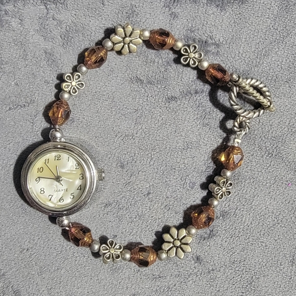 Quartz Watch - Picture 3 of 5